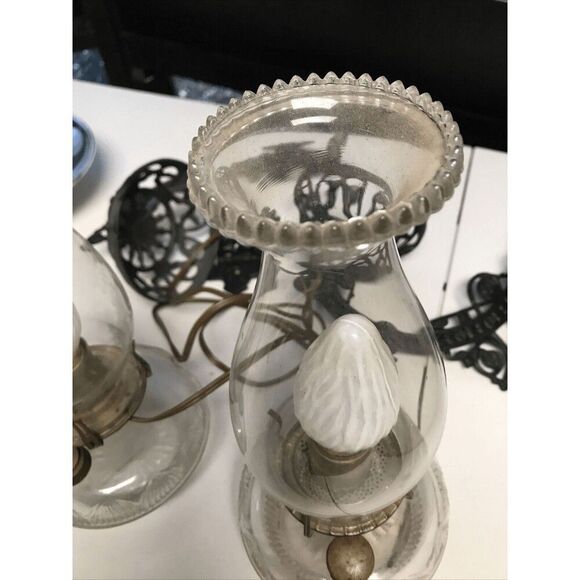 Antique Cast Iron Double Wall Mount Oil Lamp Bracket with two Oil Lamps And Plug - Picture 13 of 14